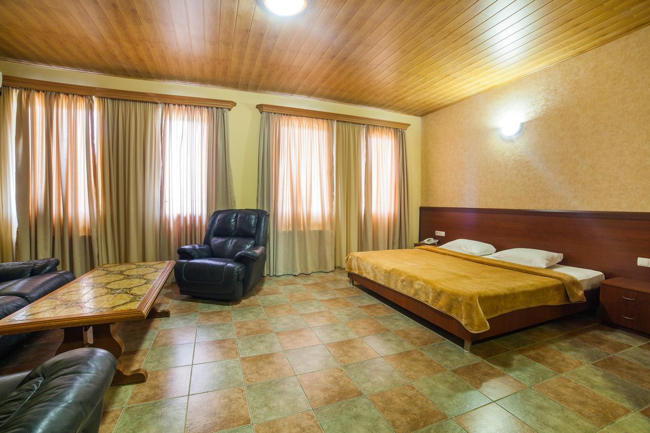 Zedazeni Hotel Mtskheta Luaran gambar